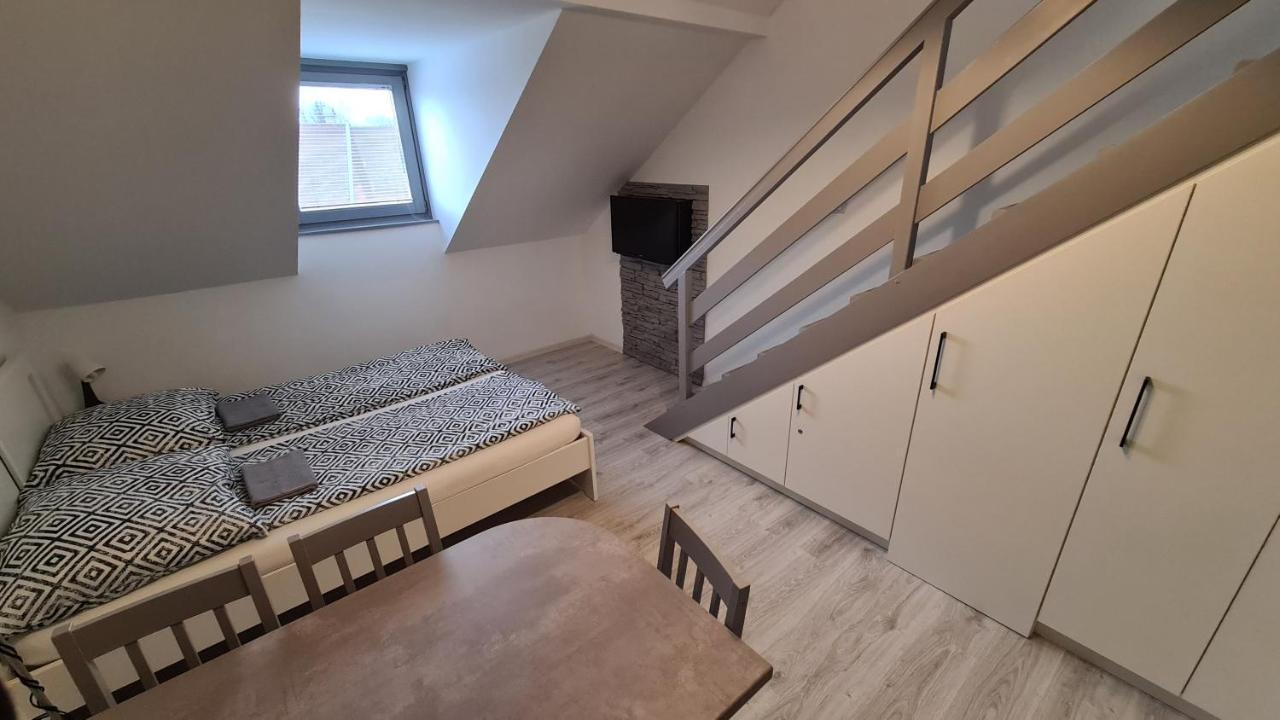 Gyulai-Fuerdo-Apartman Ii. Εξωτερικό φωτογραφία