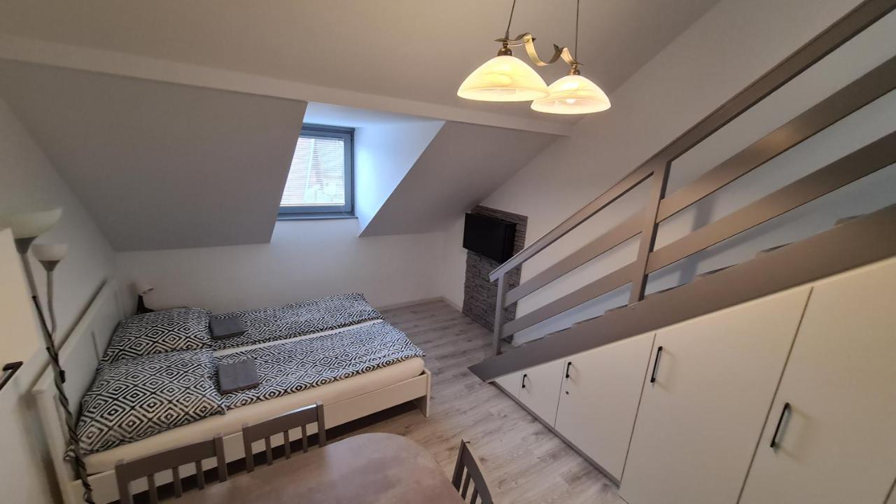 Gyulai-Fuerdo-Apartman Ii. Εξωτερικό φωτογραφία