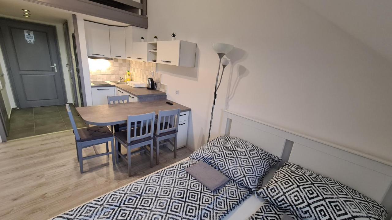 Gyulai-Fuerdo-Apartman Ii. Εξωτερικό φωτογραφία